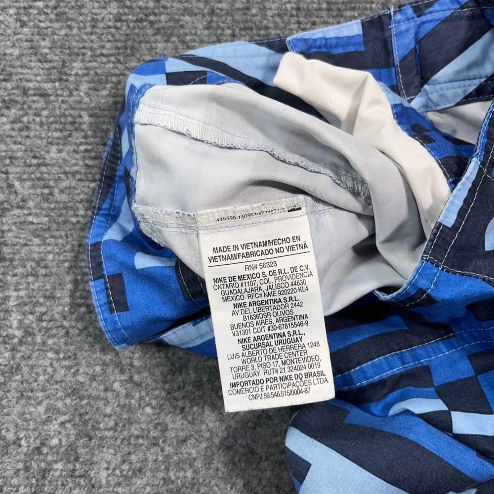Nike Digital Pixel Camo Board Shorts Mens M Cargo Pocket Unlined Blue 533242-409